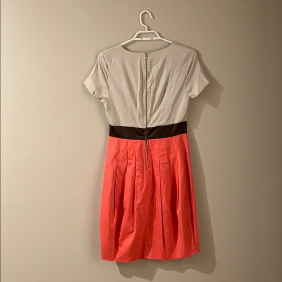 🆕 Vero Moda Pleated Colour Block Dress - Women’s Size 36 - Picture 4 of 7